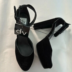 DV Dolce Vita Suede Ankle Strap Blocked platform black Heels Pumps size 9 1/2